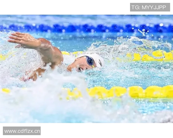 《全面解析自由泳技巧及常见错误纠正技巧，让你轻松提升游泳水平》